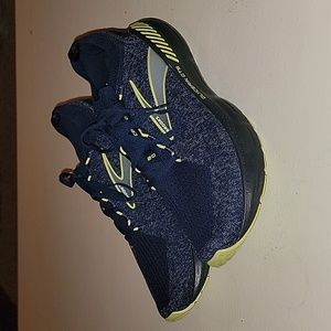 Brooks Stealthfit brand new tennis shoes men's size 9.5